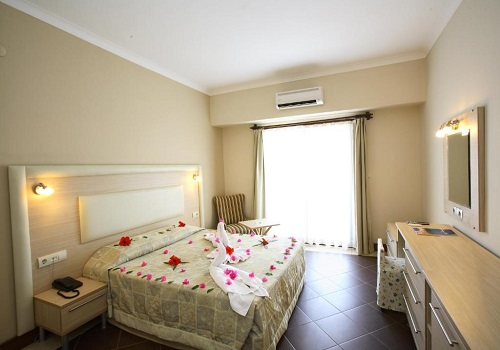 تور بدروم هتل فور اور کلاب