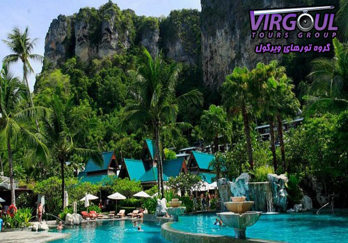 فضای سبز هتل سنترا گرند کرابی