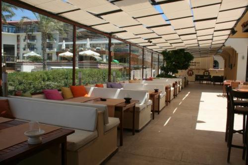 تور چشمه هتل آلبانو