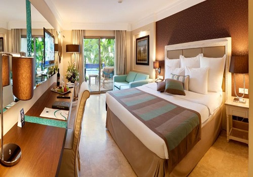 تور کوش آداسی هتل پالوما پاشا