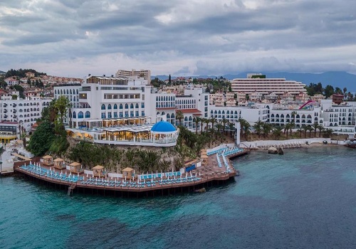 هتل اینفینیتی بای یلکن آکوآ پارک