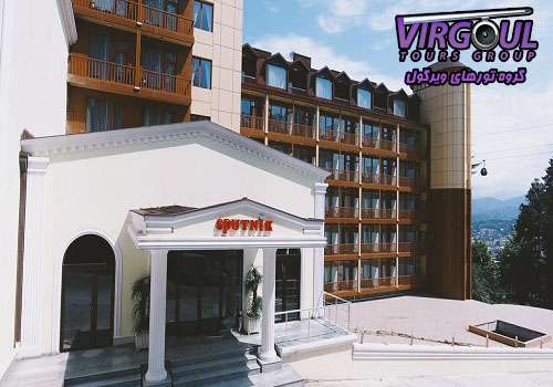 ورودی هتل اسپوتنیک باتومی گرجستان