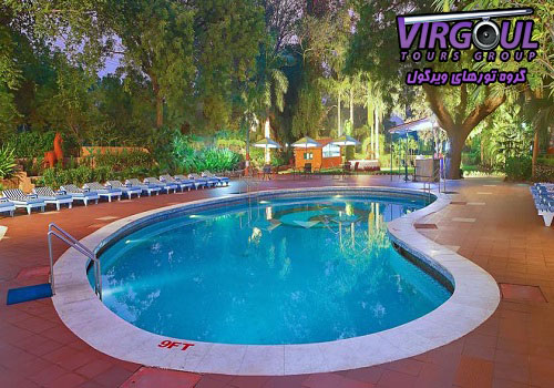 استخر هتل کلارک شیراز آگرا